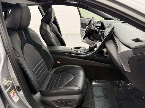 Used 2019 Toyota Avalon Touring image 15