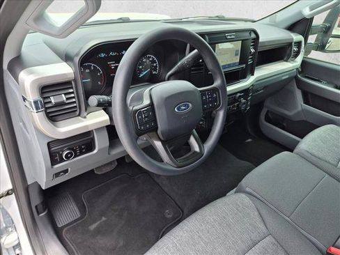 Used 2025 Ford F250 XL w/ STX Appearance Package AWD/4WD image 10
