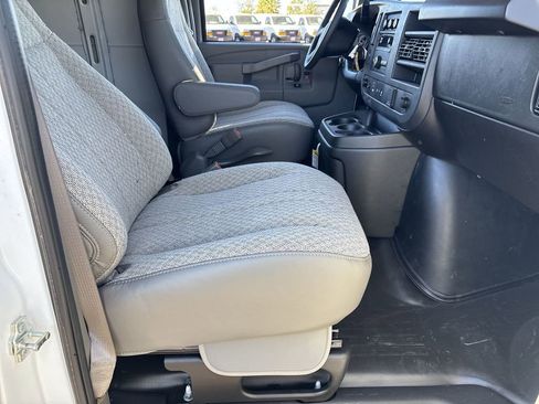 New 2025 GMC Savana 2500 Extended w/ Driver Convenience Package image 26