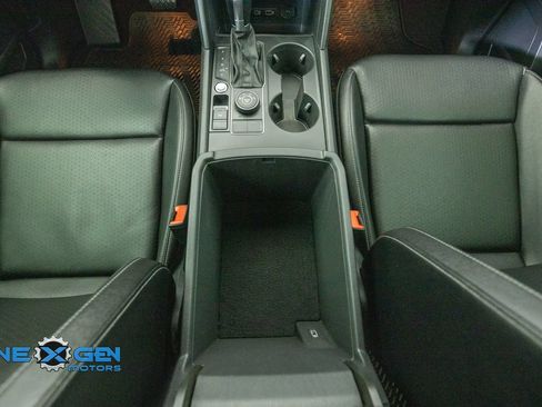 Used 2019 Volkswagen Atlas SE AWD/4WD image 32