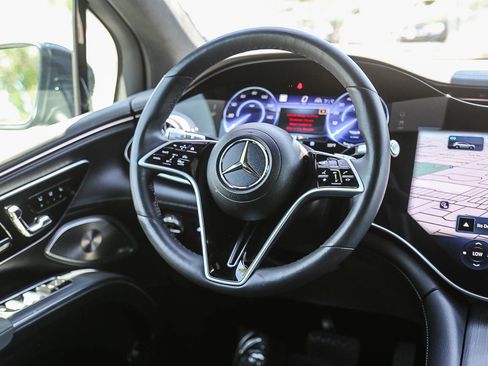 Certified 2023 Mercedes-Benz EQS 580 4MATIC SUV image 13