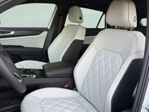 New 2026 Volkswagen Atlas Cross Sport SEL Premium R-Line AWD/4WD image 26