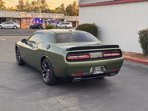 Used 2022 Dodge Challenger GT w/ Blacktop Package RWD image 4