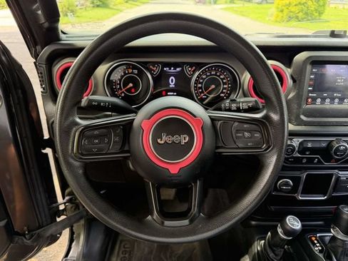 Used 2022 Jeep Wrangler Unlimited Sport AWD/4WD image 22