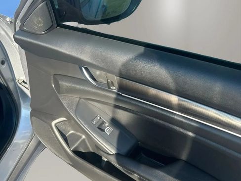 Used 2021 Honda Accord Sport image 35