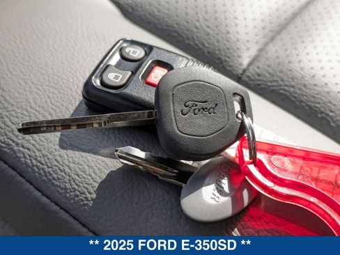New 2025 Ford E-350 and Econoline 350 Super Duty w/ Power Equipment Group image 28