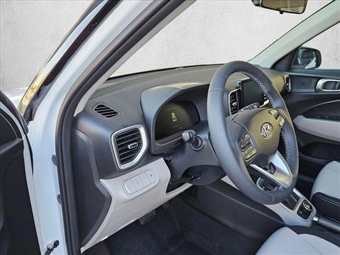 New 2026 Hyundai Venue SEL image 3