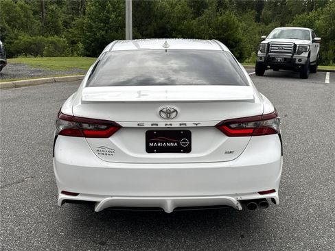 Used 2024 Toyota Camry SE FWD image 7