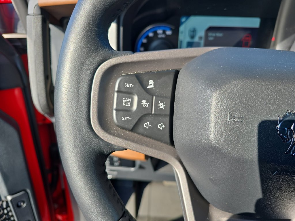 Used 2024 Ford Bronco Outer Banks w/ Sasquatch Package AWD/4WD image 19