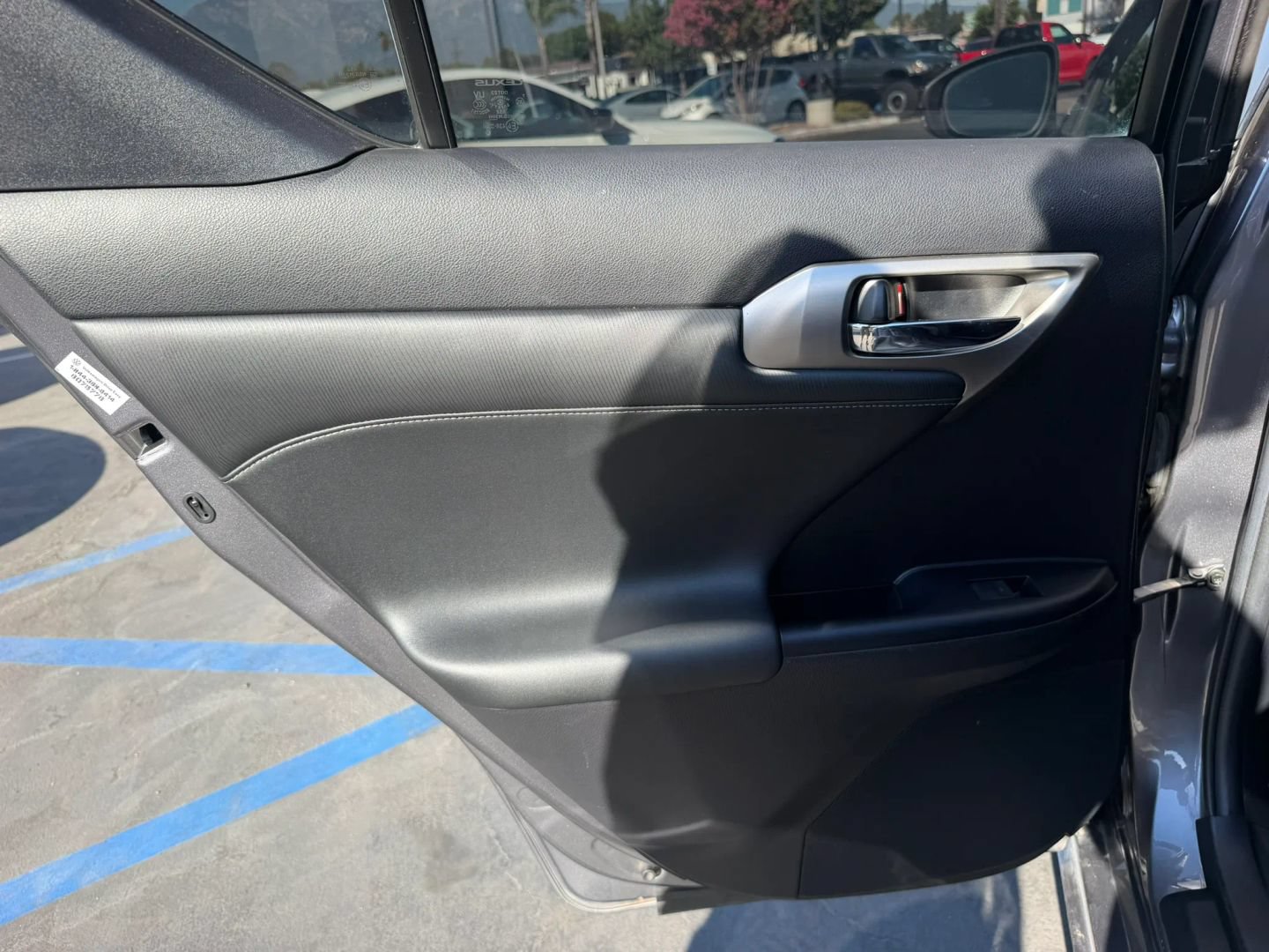 Used 2015 Lexus CT 200h w/ Navigation Package FWD image 13
