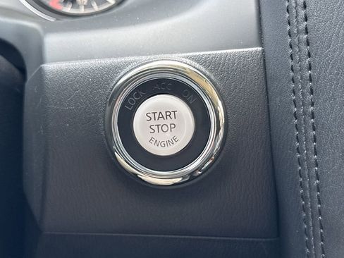 Used 2023 Nissan Armada SL RWD image 14