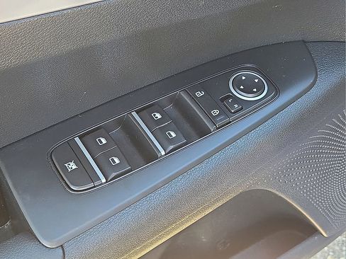 Used 2024 Kia Forte LXS image 21