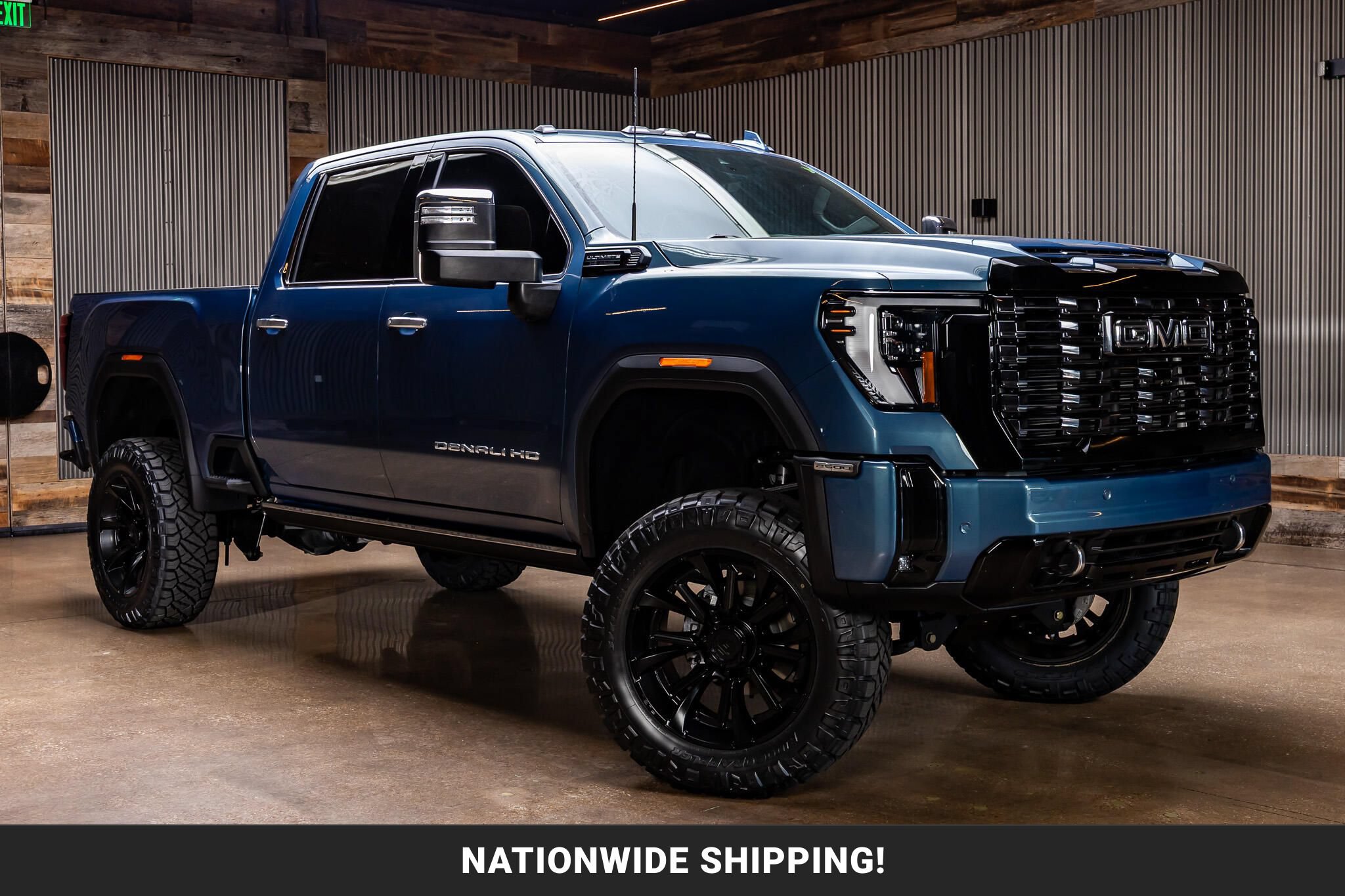 Used 2025 GMC Sierra 2500 Denali Ultimate w/ Max Trailering Package AWD/4WD image 1