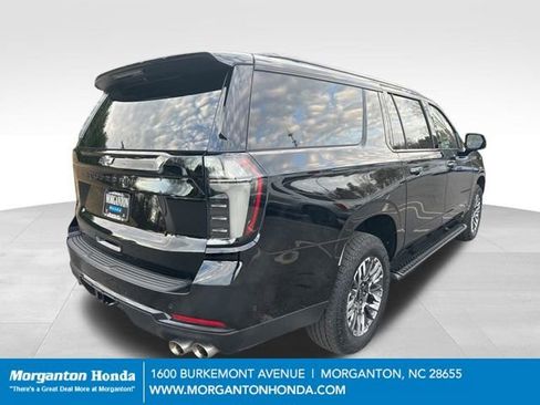 Used 2025 Chevrolet Suburban Z71 w/ Comfort Package image 9
