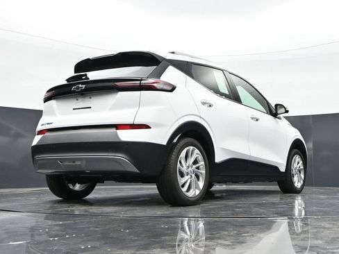 Used 2023 Chevrolet Bolt EUV LT w/ Driver Confidence Package FWD image 34