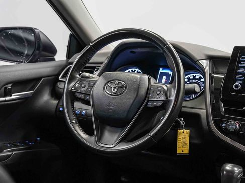 Used 2023 Toyota Camry SE FWD image 15