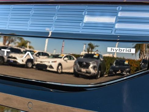 Certified 2025 Hyundai Sonata Limited image 9