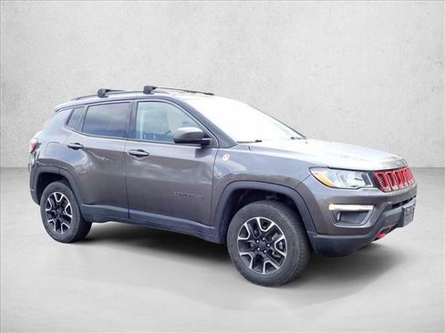 Used 2020 Jeep Compass Trailhawk AWD/4WD image 5