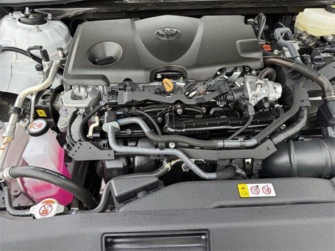 Used 2025 Toyota Camry LE image 34