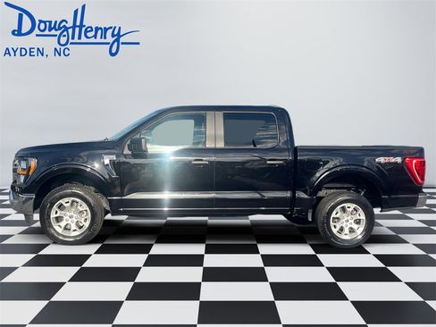 Used 2023 Ford F150 XLT image 2