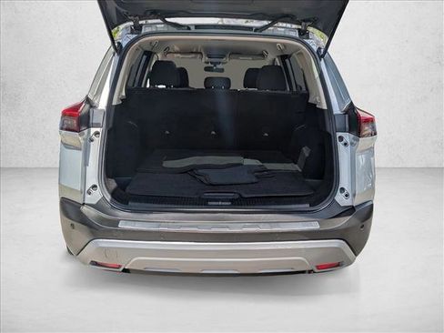 Used 2021 Nissan Rogue SV FWD image 6