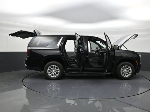 Used 2025 Chevrolet Tahoe LS RWD image 28
