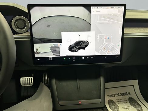Used 2022 Tesla Model S image 13