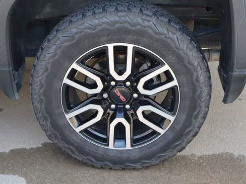 Used 2021 GMC Sierra 1500 AT4 w/ AT4 Premium Package AWD/4WD image 31