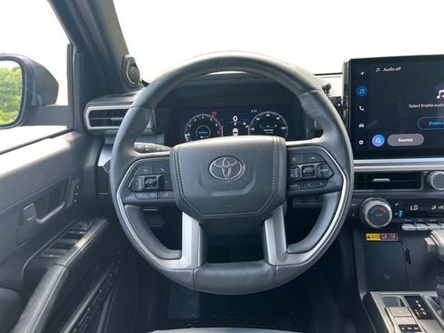 Used 2025 Toyota 4Runner TRD Off-Road Premium w/ Tow Technology Package AWD/4WD image 13