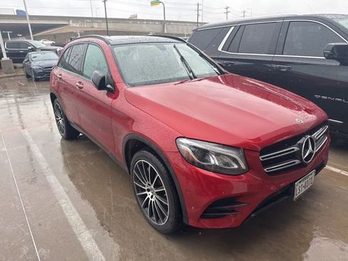 Used 2019 Mercedes-Benz GLC 300 image 2