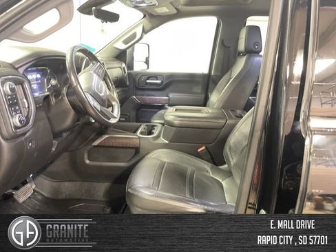 Used 2020 GMC Sierra 3500 Denali w/ Denali Ultimate Package image 9
