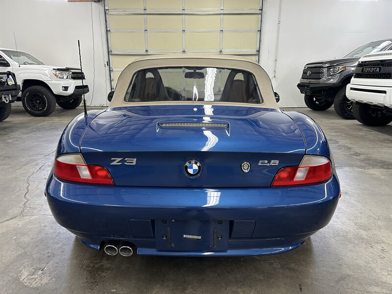 Used 2000 BMW Z3 2.8 RWD image 4