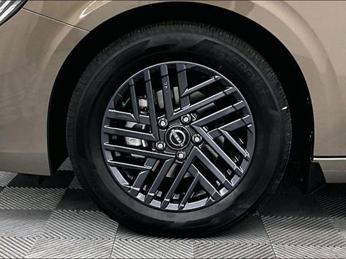 New 2026 Nissan Sentra SV w/ SV Convenience Package FWD image 12