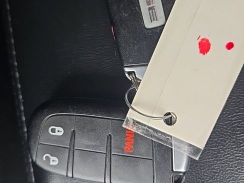 Used 2019 Dodge Journey SE w/ Premium Group image 34