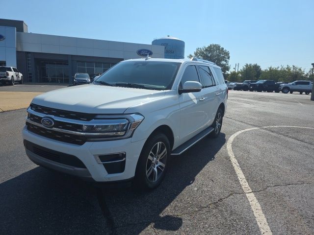 Used 2022 Ford Expedition Limited RWD image 7