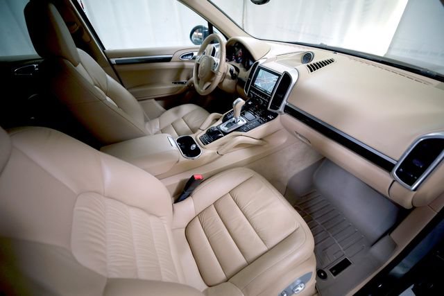 Used 2014 Porsche Cayenne AWD/4WD image 5