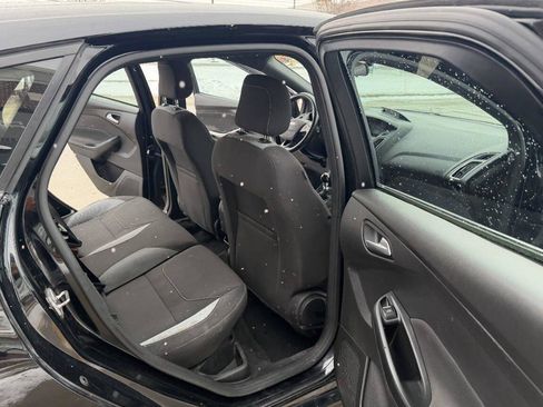 Used 2017 Ford Focus ST image 28