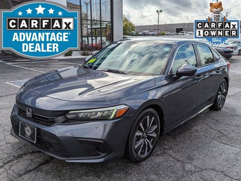 Used 2022 Honda Civic EX image 2