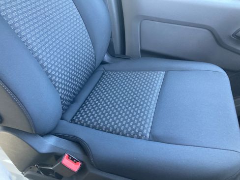 New 2025 Ford Transit 250 148 Medium Roof image 10