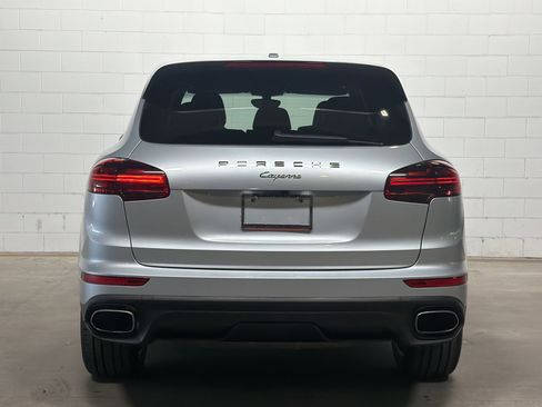 Used 2018 Porsche Cayenne image 8