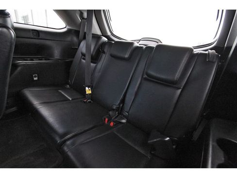 Used 2017 Toyota Highlander XLE FWD image 32