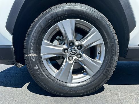 Certified 2024 Toyota RAV4 XLE w/ Convenience Package AWD/4WD image 13