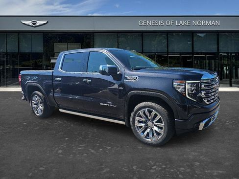 Used 2023 GMC Sierra 1500 Denali w/ Denali Reserve Package AWD/4WD image 3