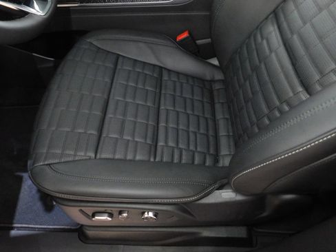 Used 2026 Cadillac Escalade V AWD/4WD image 33