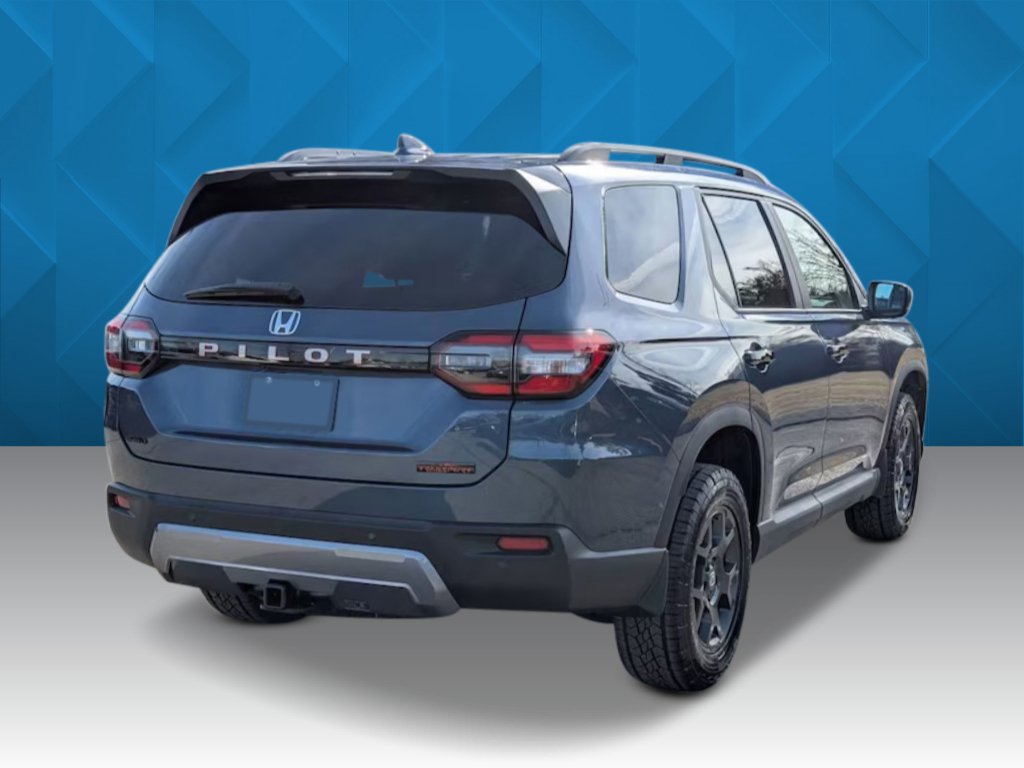 New 2026 Honda Pilot TrailSport image 2