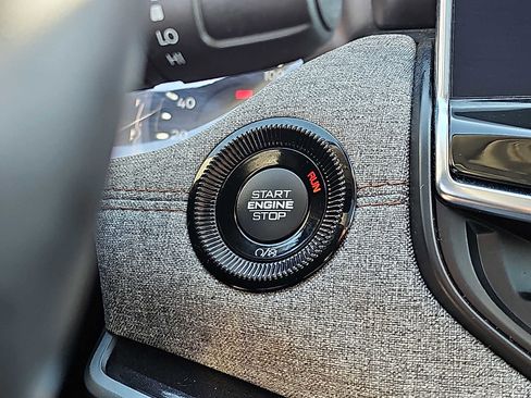 Used 2022 Jeep Compass Latitude w/ Sun and Sound Group image 26