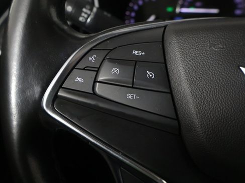 Used 2019 Cadillac XT5 Luxury image 39