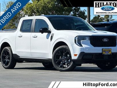 New 2025 Ford Maverick Lariat w/ Black Appearance Package