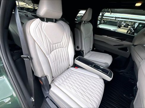 New 2026 INFINITI QX60 Autograph w/ Dark Cargo Package image 18