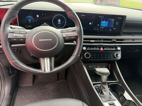 Used 2025 Hyundai Santa Cruz Limited image 12